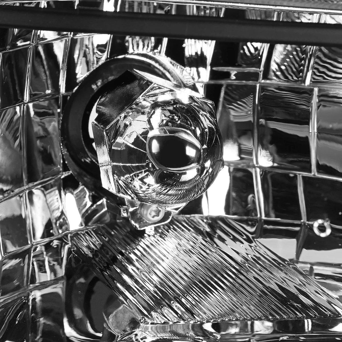 00-01 Nissan Altima Factory Style Replacement Headlights - Black / Clear 5 00-01 Nissan Altima Factory Style Replacement Headlights - Black / Clear - Image 5