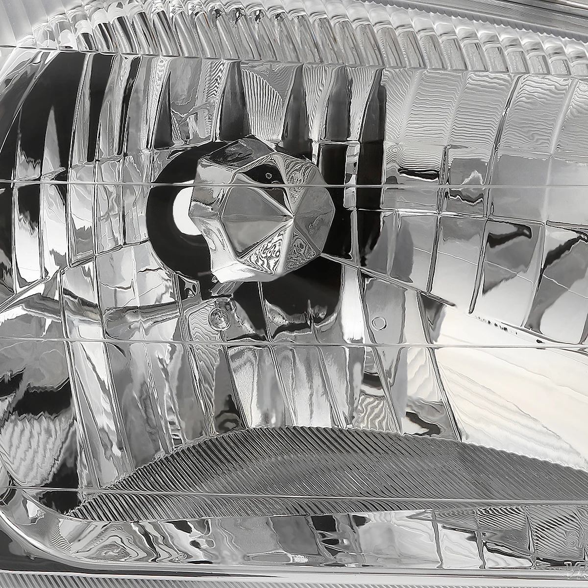 00-02 Hyundai Accent Headlight Assembly (Driver & Passenger Side) - Chrome Clear 4 00-02 Hyundai Accent Headlight Assembly (Driver & Passenger Side) - Chrome Clear - Image 4