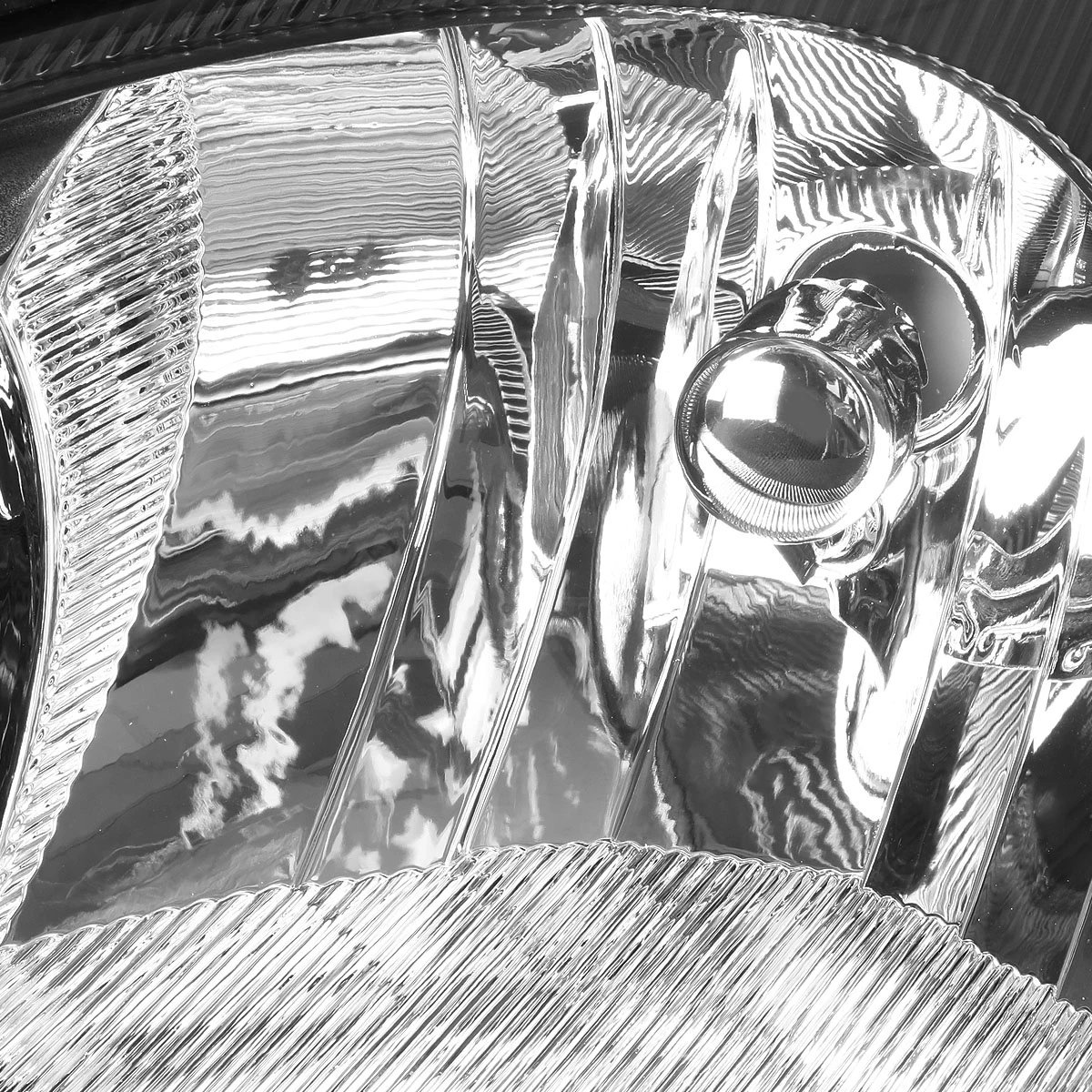 01-05 Chrysler Pt Cruiser OE-Style Replacement Headlights - Black/Amber 4 01-05 Chrysler Pt Cruiser OE-Style Replacement Headlights - Black/Amber - Image 4