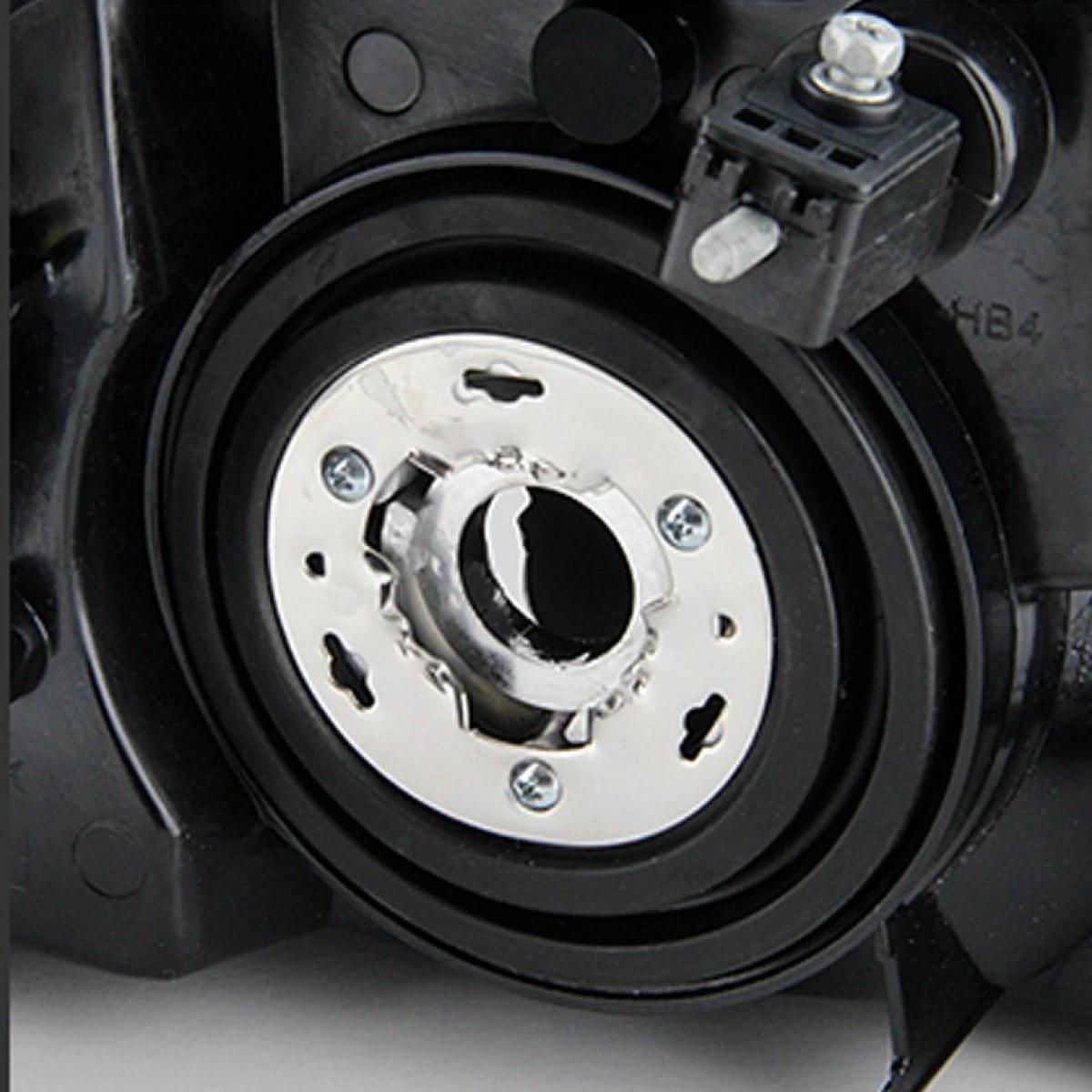 04-08 Pontiac Grand Prix Replacement Headlights - Black Smoked 4 04-08 Pontiac Grand Prix Replacement Headlights - Black Smoked - Image 4