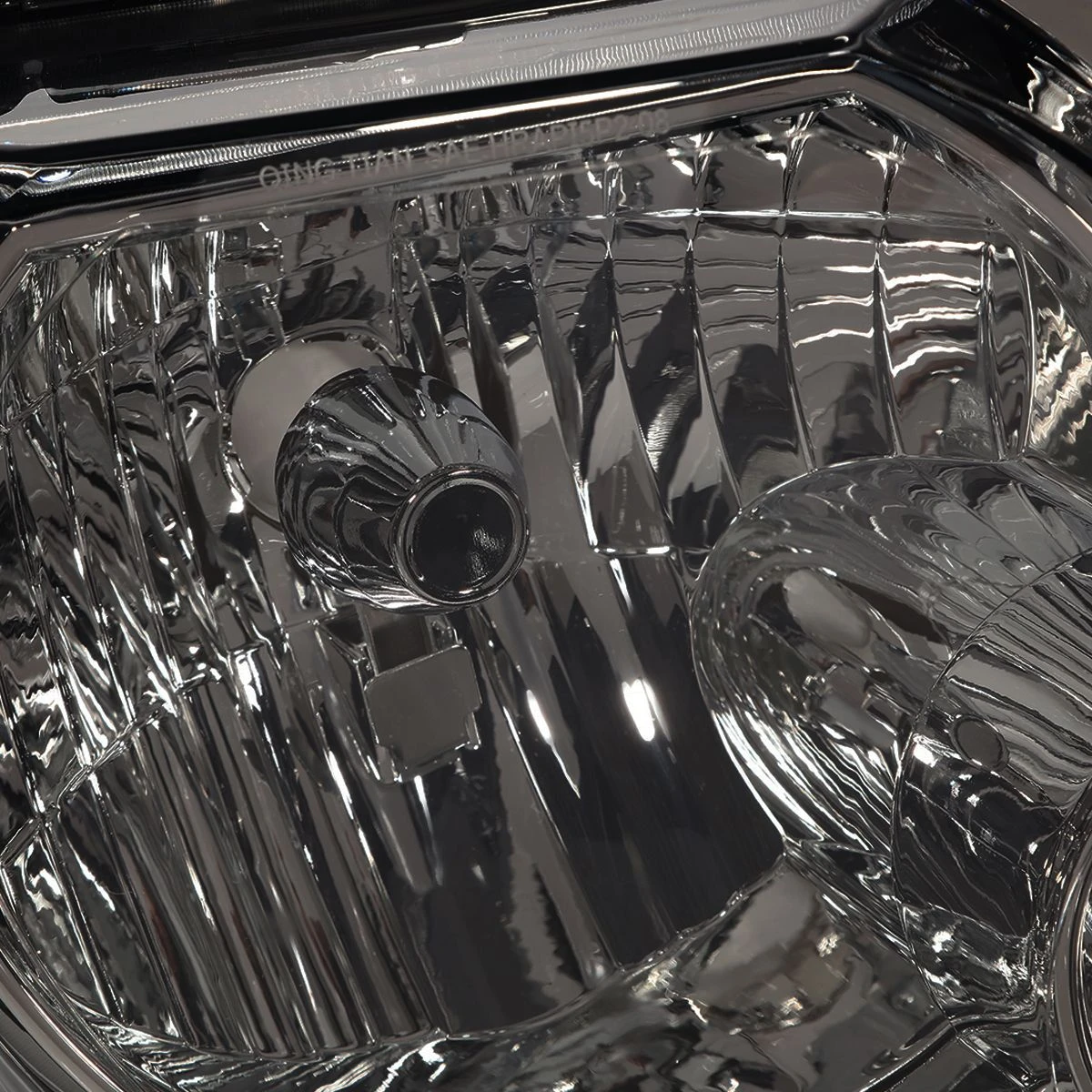 HID Combo 08-12 Ford Escape OE-Style Euro Headlights - Smoked Clear 2 HID Combo 08-12 Ford Escape OE-Style Euro Headlights - Smoked Clear - Image 2