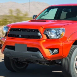 12-15 Toyota Tacoma Right Side Bumper Headlight Lamp Replacement TO2502213 -High-Efficiency Car Light Store 12 15 toyota tacoma right side bumper headlight lamp replacement to2502213 94