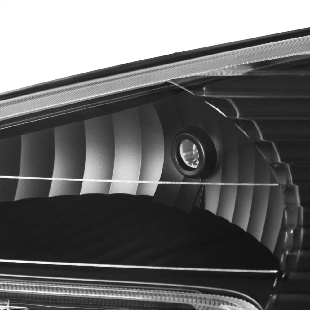 2005-2009 Chevrolet Equinox Factory Style Replacement Headlights - Black Clear 4 2005-2009 Chevrolet Equinox Factory Style Replacement Headlights - Black Clear - Image 4